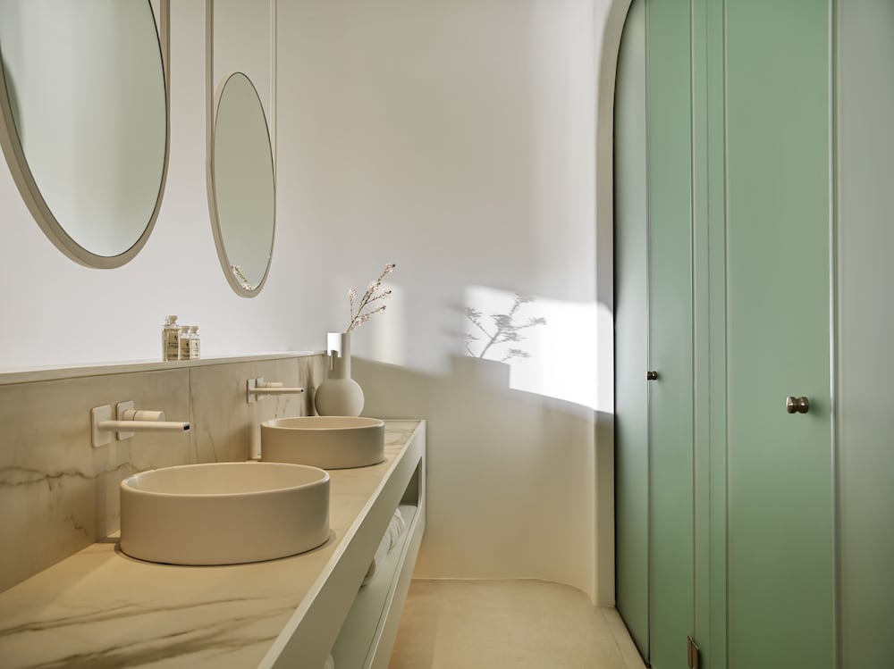 Suite, Private Pool, Sea View - Photo 17