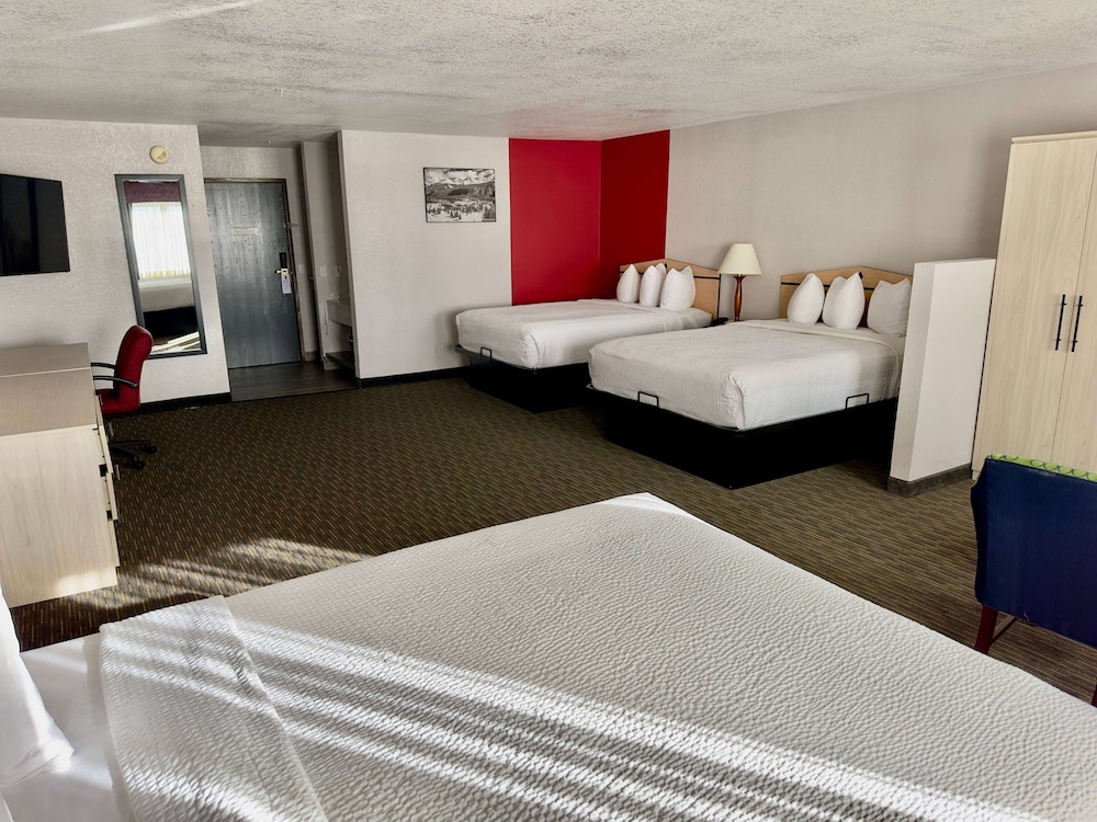 Room, Multiple Beds, Non Smoking