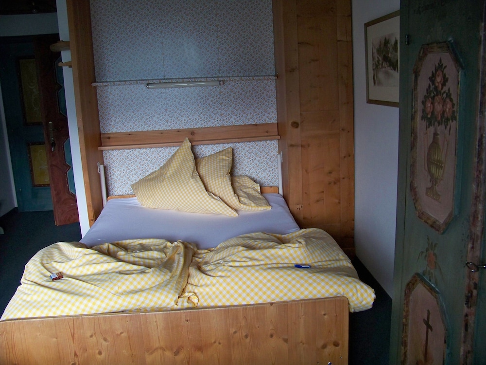 Traditional Apartment, Mountain View, Mountainside photo 3