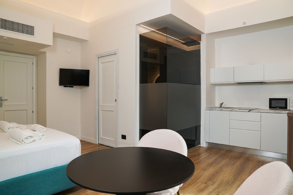Deluxe Double Room - Photo 5