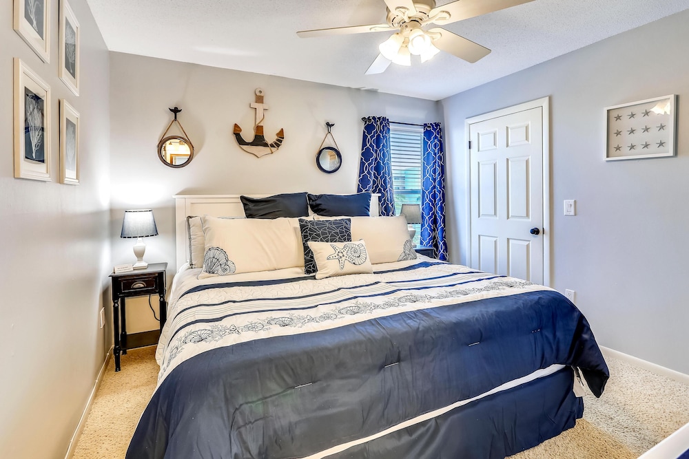 House, Multiple Beds (Pelican Pointe 2A) photo 2