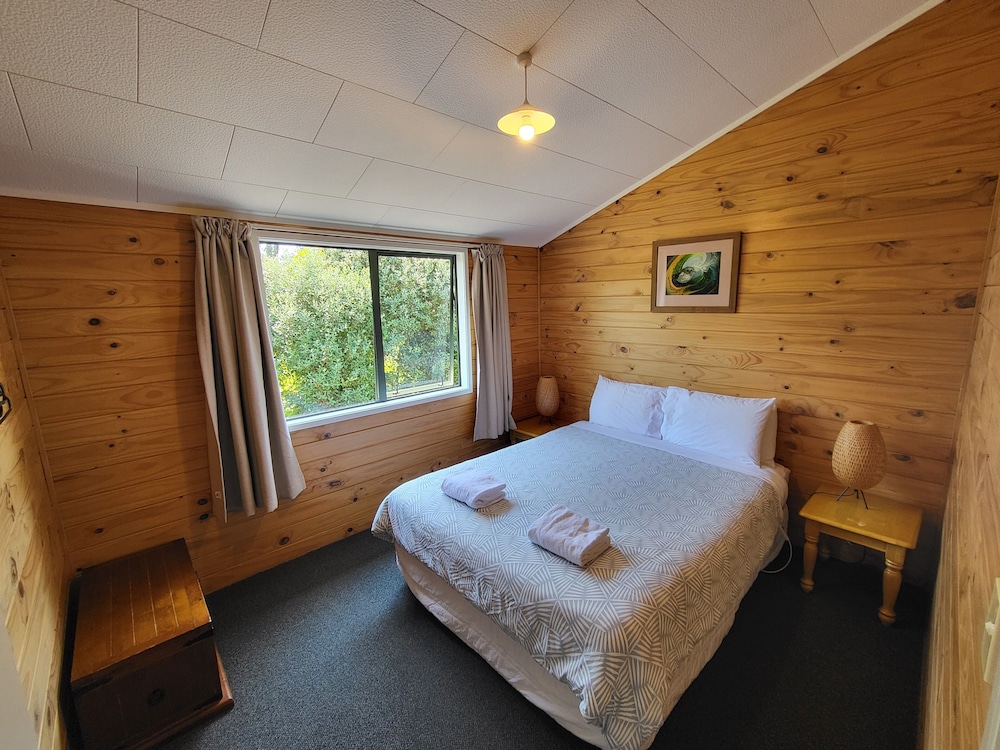 Falcon Cabin photo 2