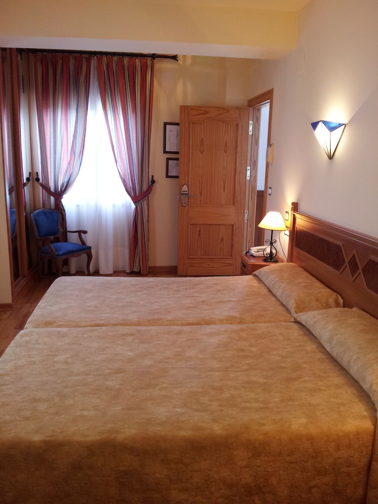 Double Room, 2 Twin Beds - Photo 3