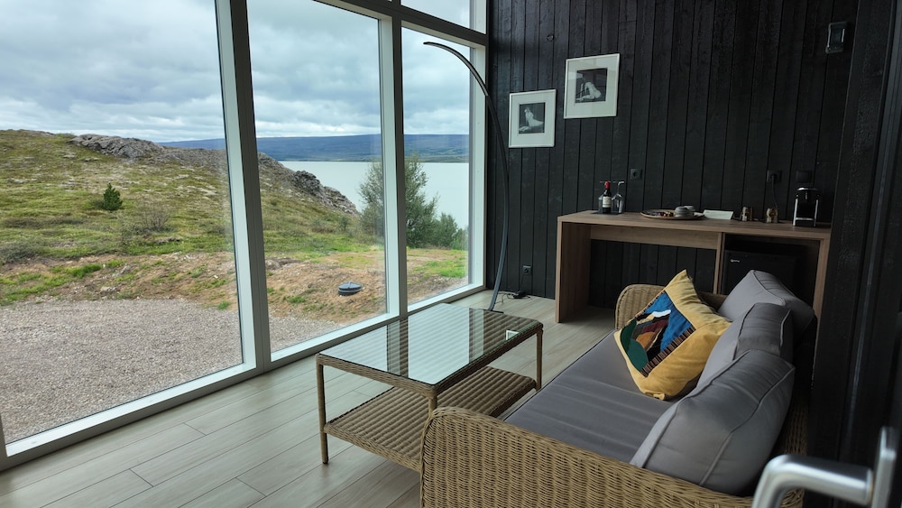 Suite, Mountain View