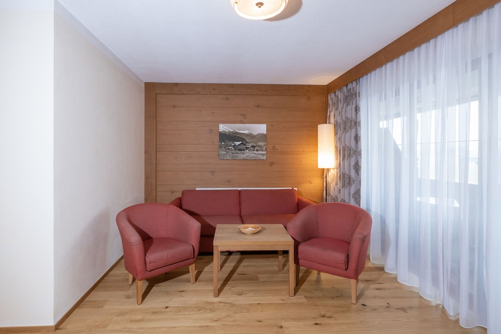 Deluxe Suite, 1 Bedroom, Balcony, Mountain View (Fein_DAHUAM) photo 3