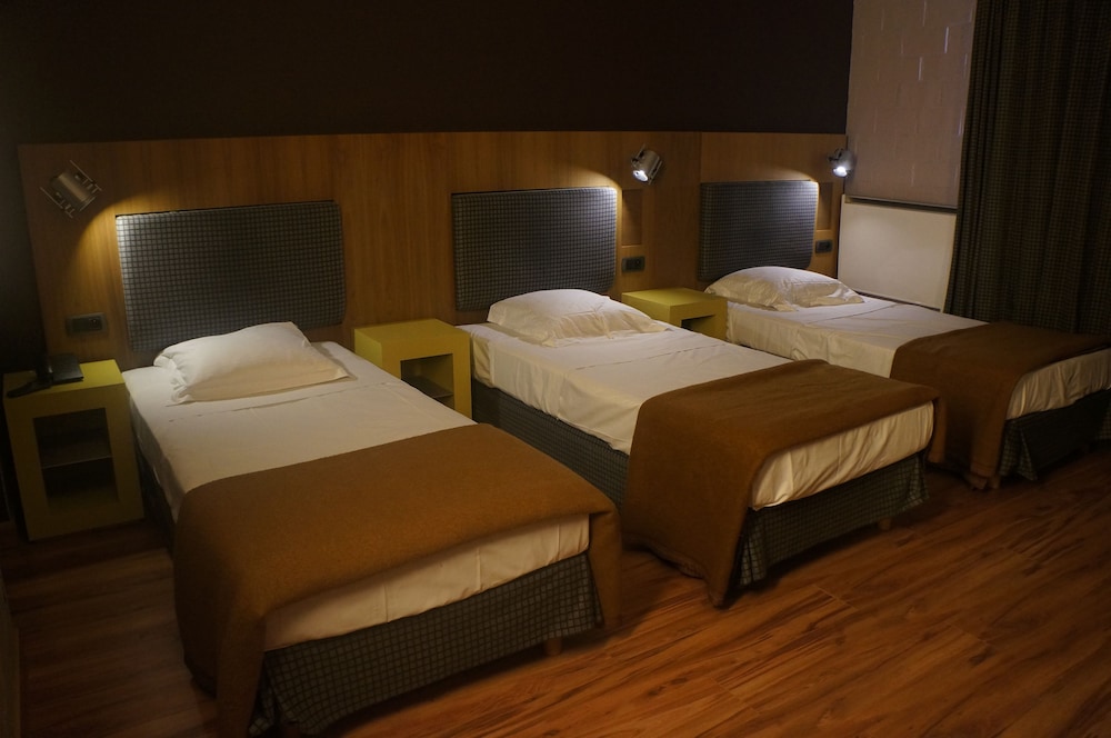 Triple Room - Photo 5