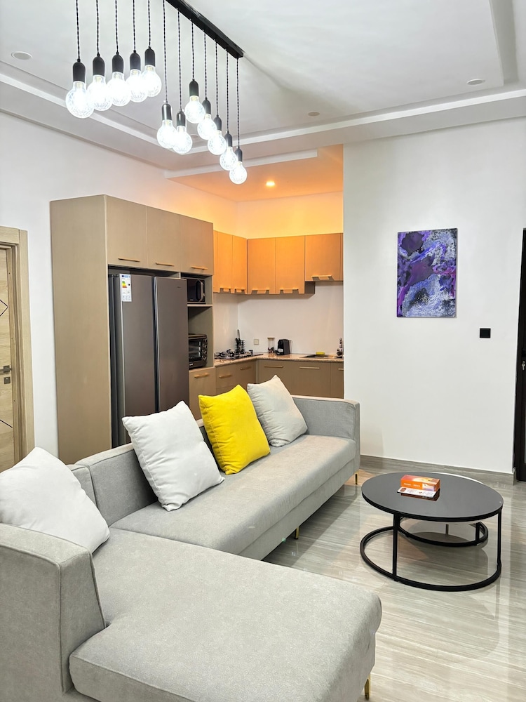 Family Apartment photo 2