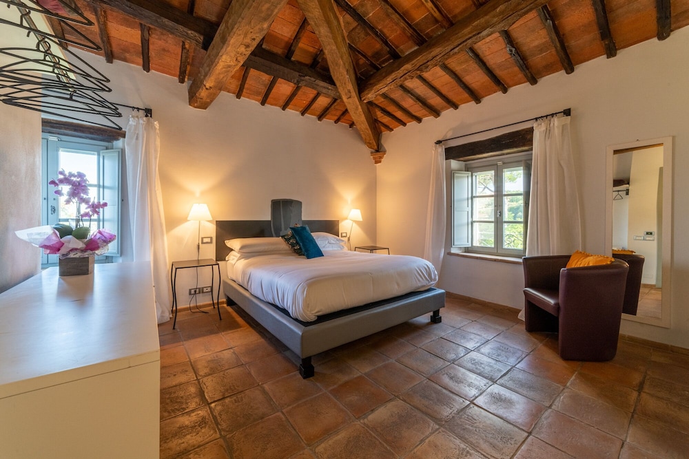 Classic Double or Twin Room photo 2