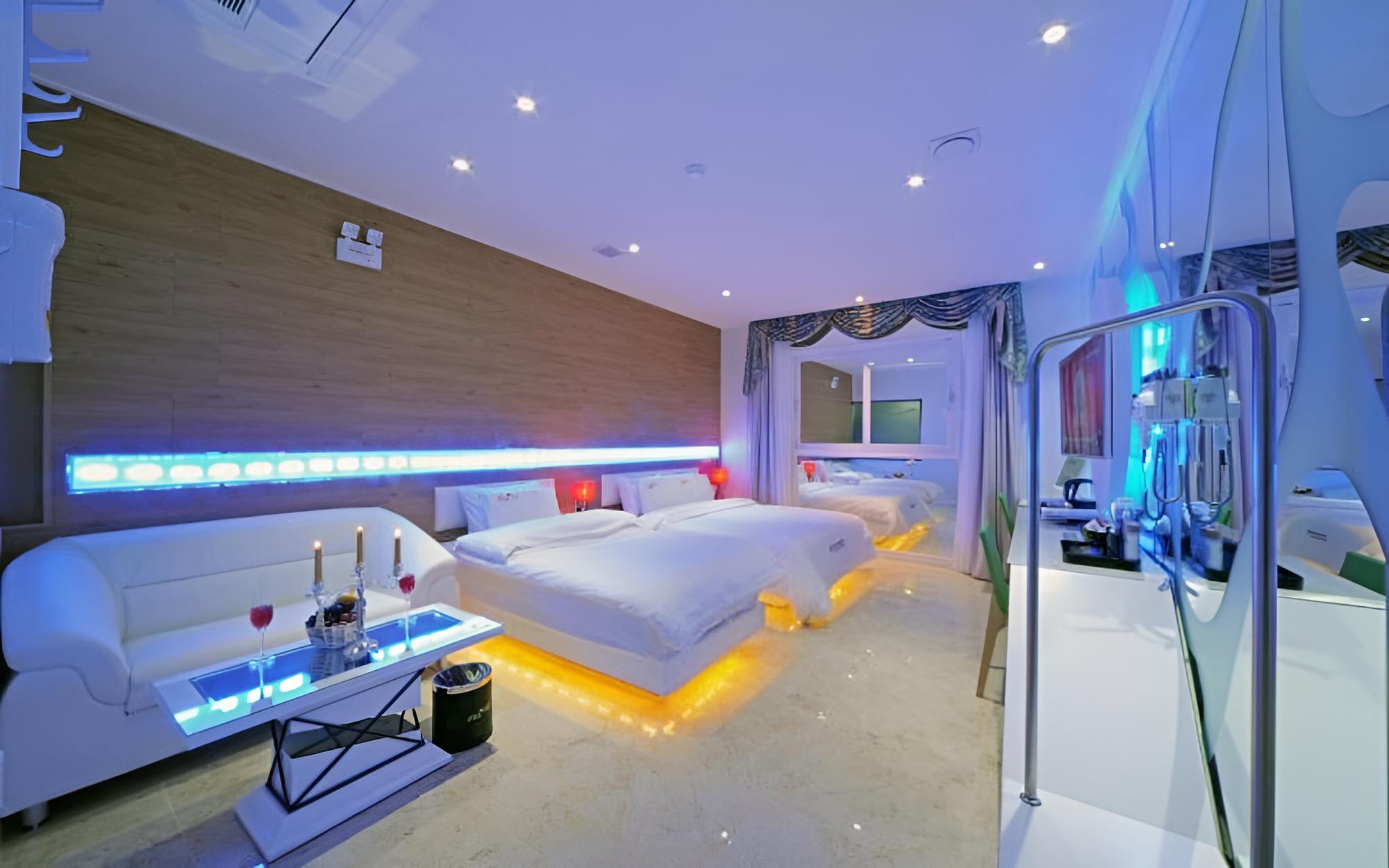 Room (Twin room (double + single breakfast ) - Photo 1