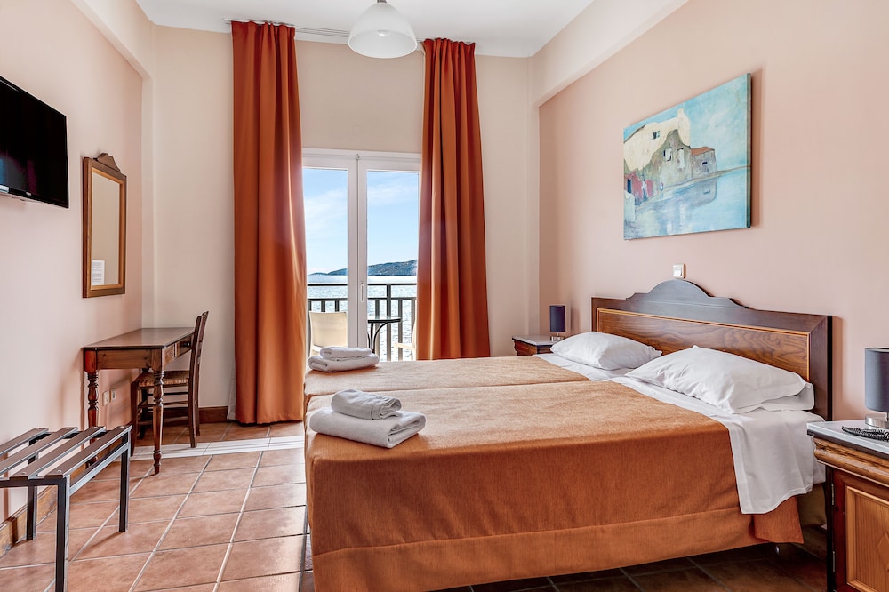 Double or Twin Room, Sea View photo 1