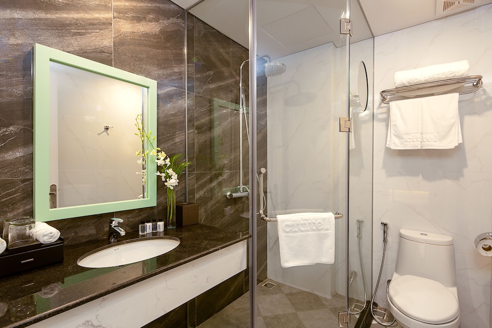 Junior Suite, 2 Twin Beds, City View - Photo 7