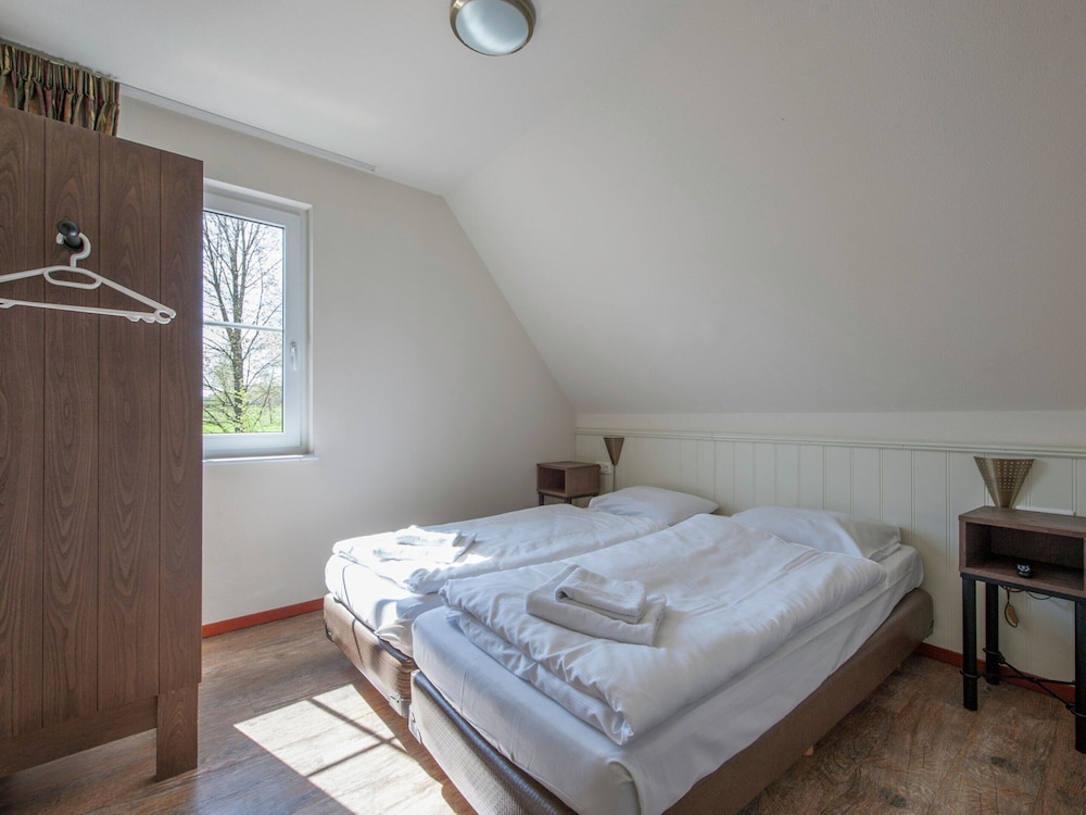 Villa photo 2