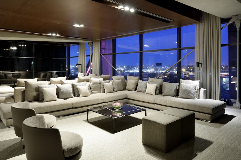 Club Room, 1 King Bed