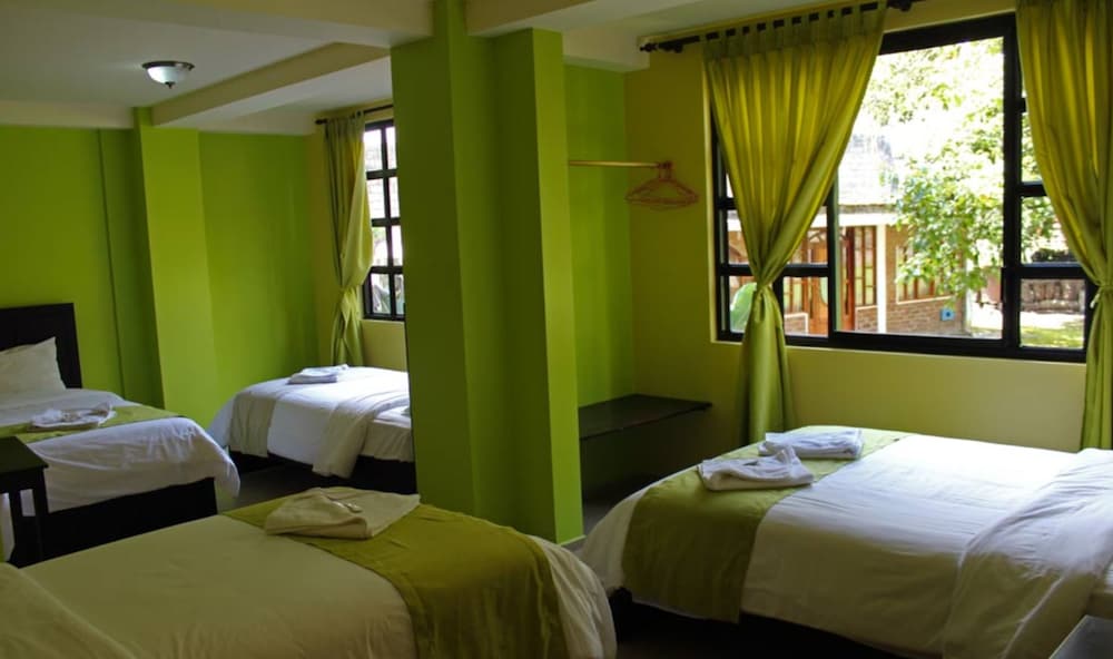Basic Quadruple Room, Multiple Beds