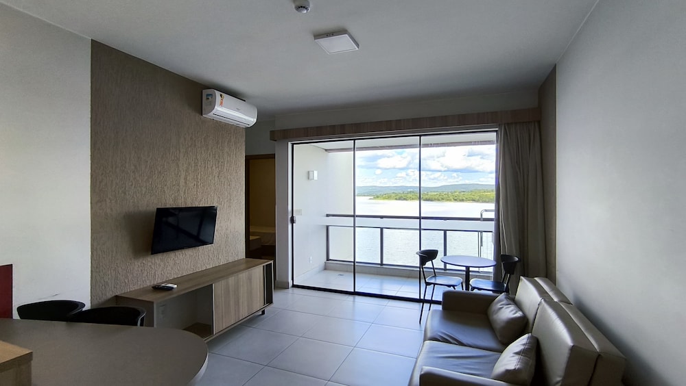 Family Room - Photo 6