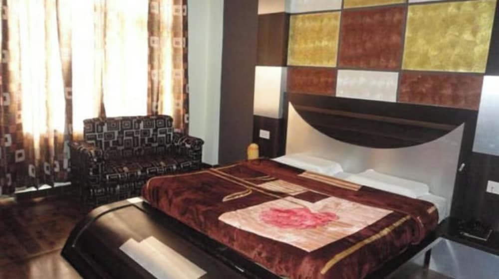 Deluxe Double Room, City View photo 3