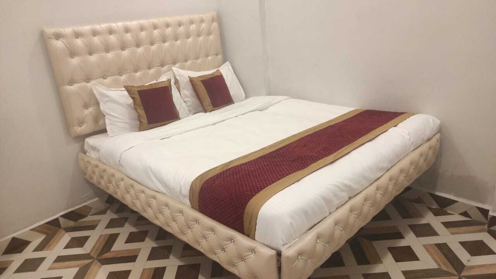 Deluxe Double Room, City View