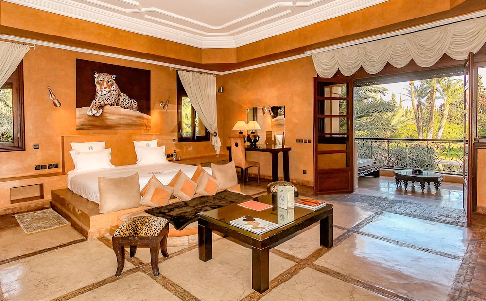 Royal Suite, 1 King Bed, Terrace photo 2