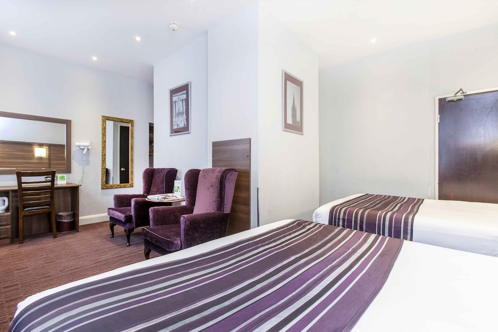 Standard Room, 2 Double Beds photo 2