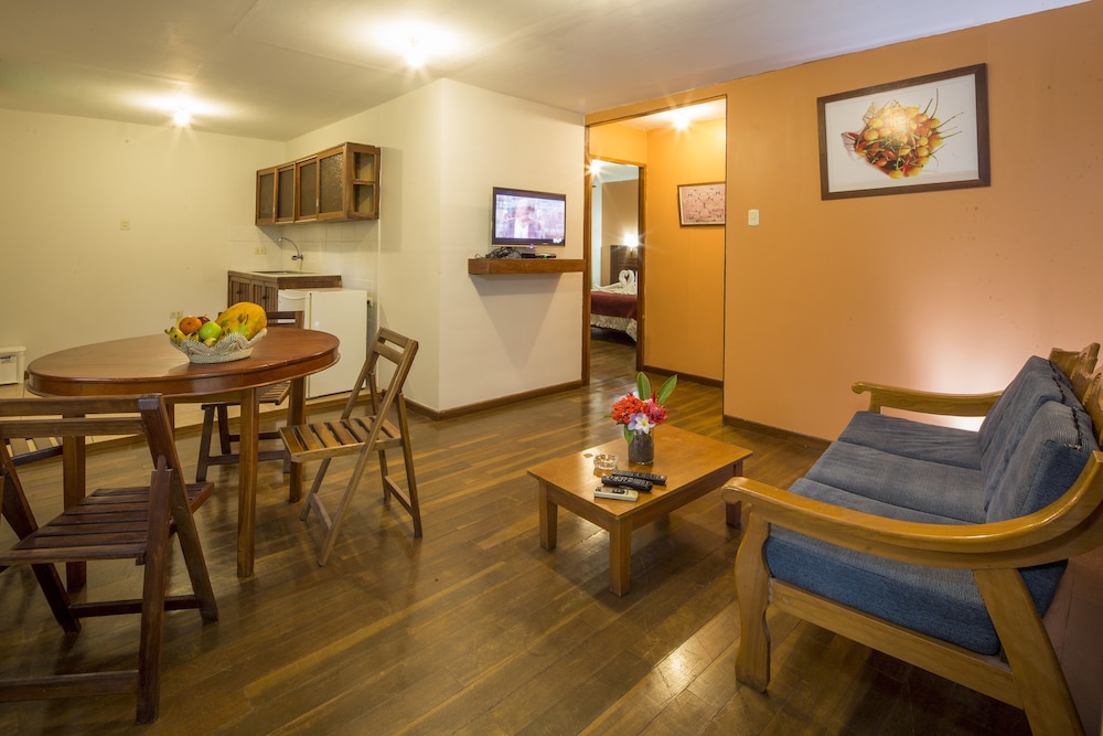 Suite photo 1