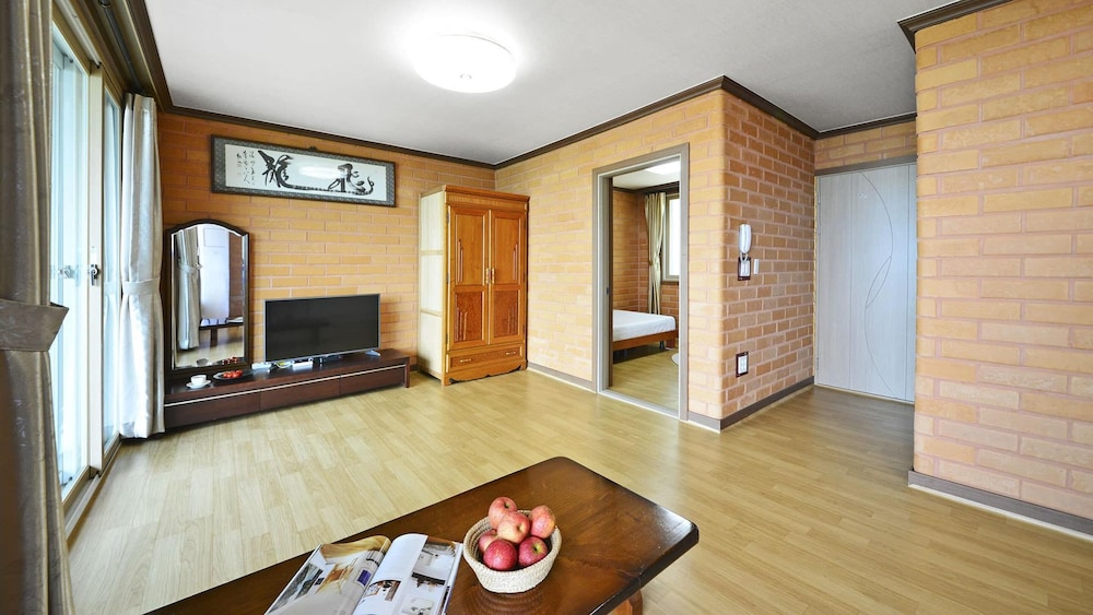 Basic Room, 1 Bedroom (A202(Oceanview)) photo 3