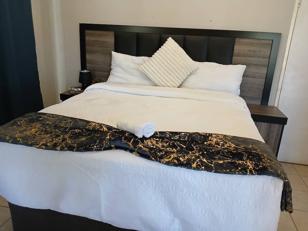 Deluxe Room, 1 Bedroom, Garden View photo 1