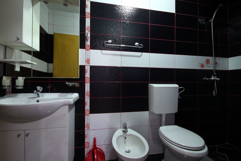Standard Studio, Multiple Beds, Kitchenette, Sea View photo 2