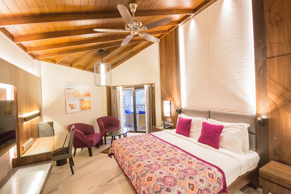 Premier Room, Business Lounge Access, Garden View - Photo 4
