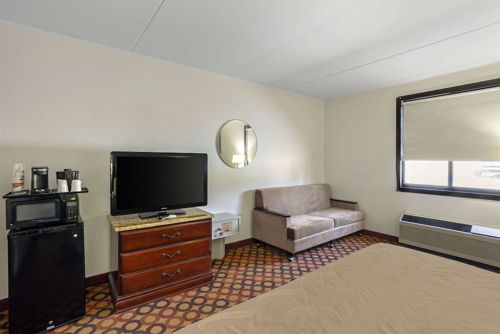 Room, 1 King Bed, Accessible, Non Smoking photo 1