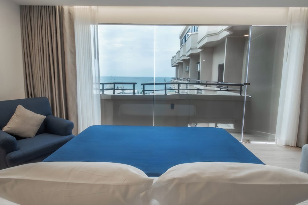 Premier Seaview Room - Photo 1