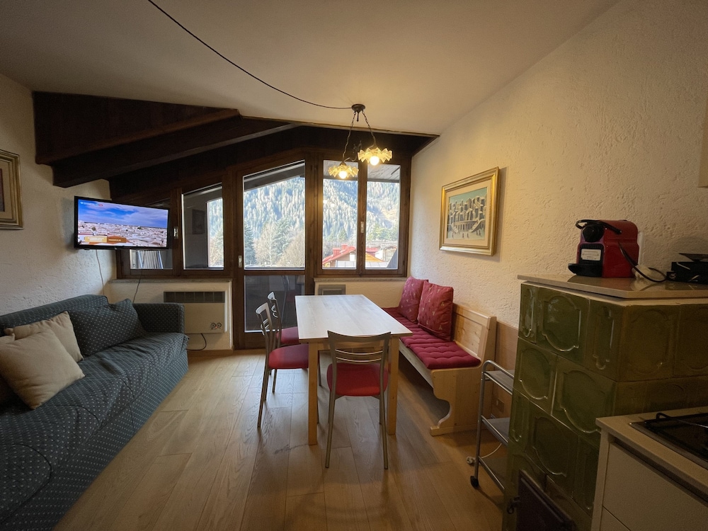 Apartment photo 1