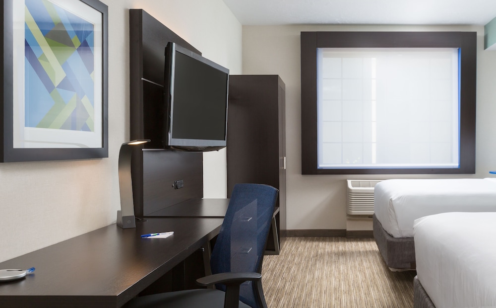 Standard Room, 1 Twin Bed, Accessible Bathtub (Mobility) photo 2