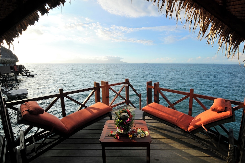 Bungalow, 1 King Bed, Ocean View, Overwater