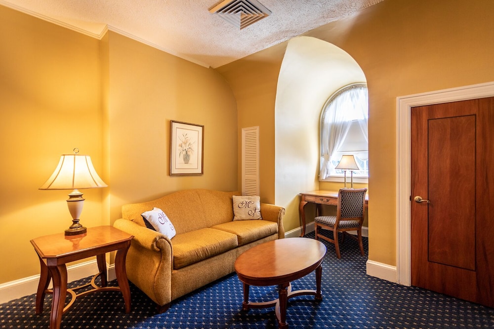 Skyline Suite photo 1