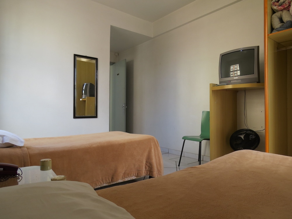 Economy Twin Room photo 1