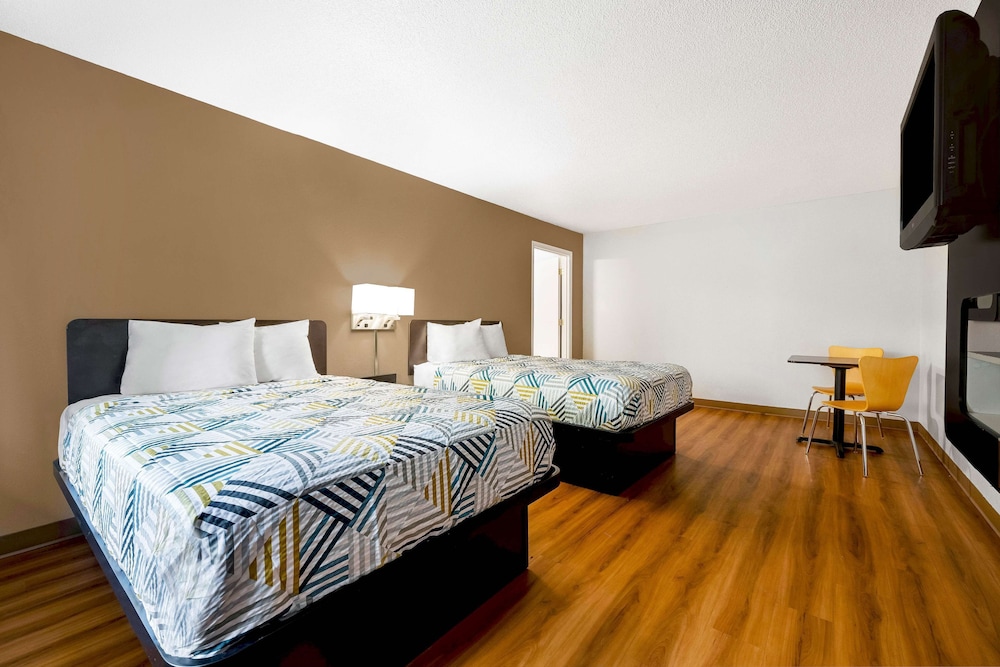 Standard Room, 2 Double Beds, Non Smoking, Refrigerator & Microwave - Photo 1