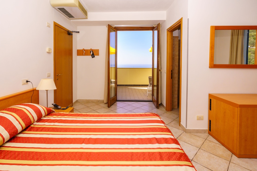 Double Room, Balcony