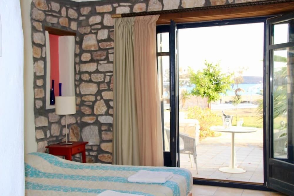 Two Connecting Double Rooms- Ground floor