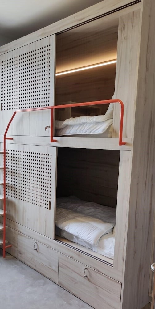 Deluxe Shared Dormitory, Multiple Beds (4 lits) photo 2