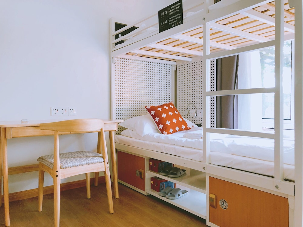 1 Bed in 4-Bed Elite Shared Dormitory ,Men Only photo 3