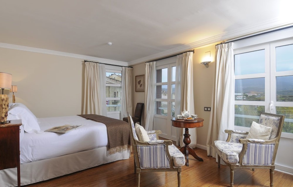 Superior Double Room, Vineyard View - Photo 3