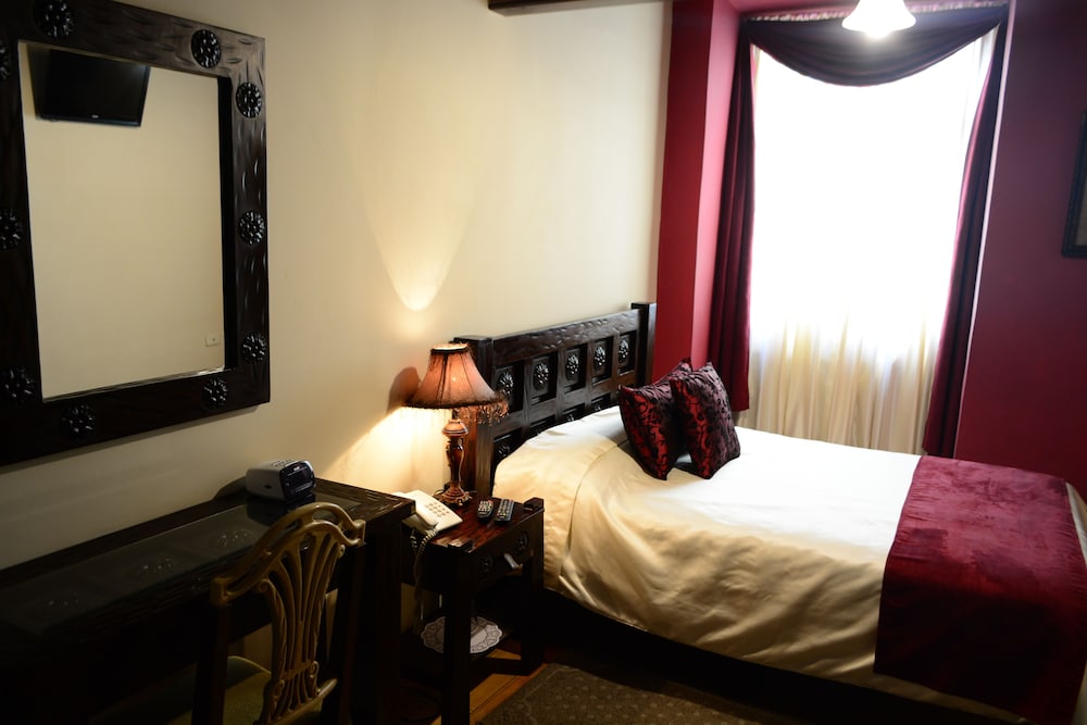Comfort Room, 1 Double Bed, Courtyard View, Executive Level photo 2