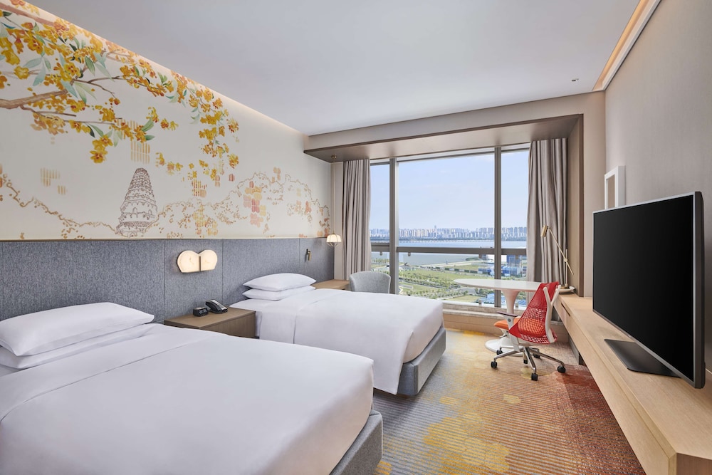 Room, 2 Twin Beds (High Floor) - Photo 1