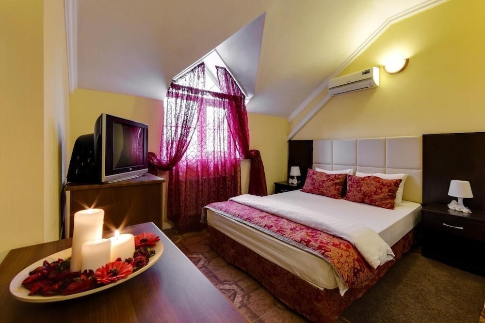 Superior Double or Twin Room photo 1