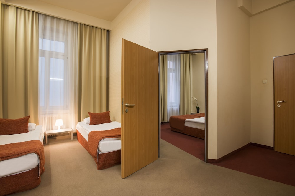 Quadruple Room photo 1