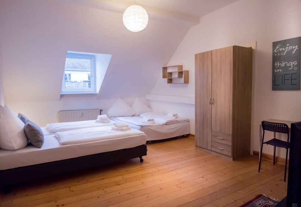 Basic Condo, 2 Bedrooms photo 3