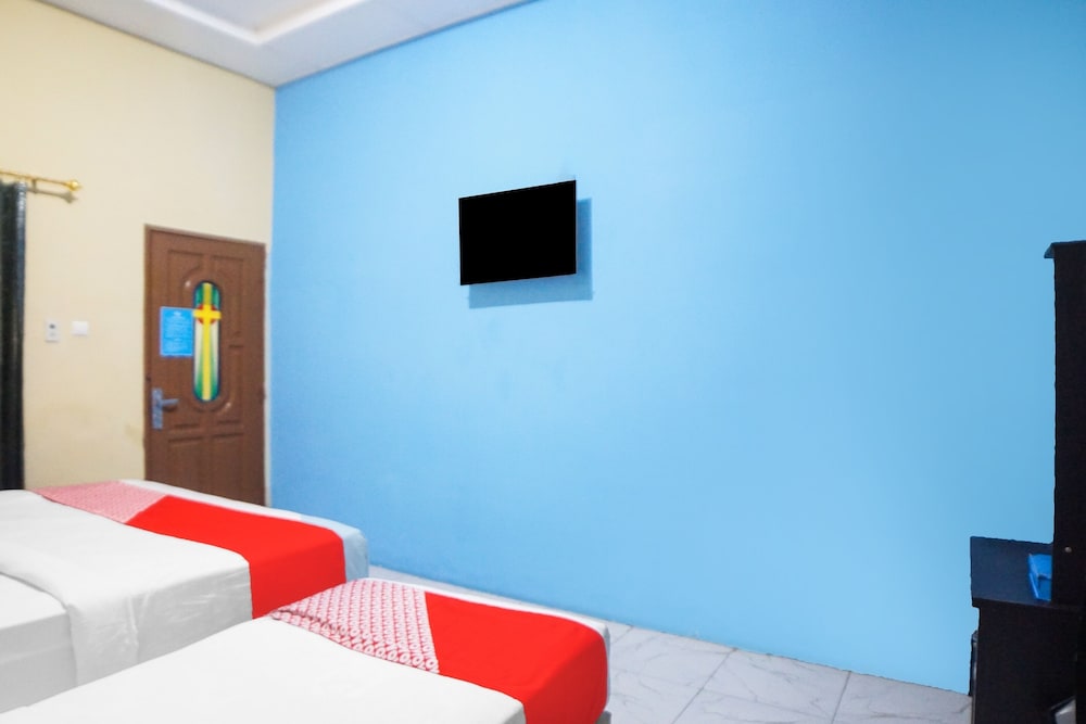 Family Room photo 3