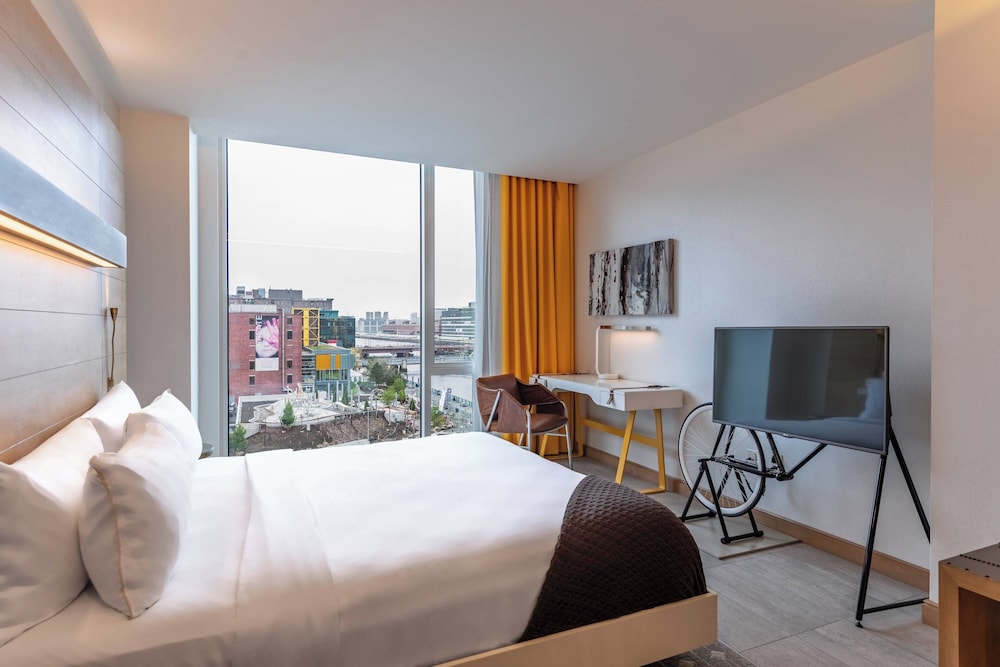 Classic Room, 1 King Bed