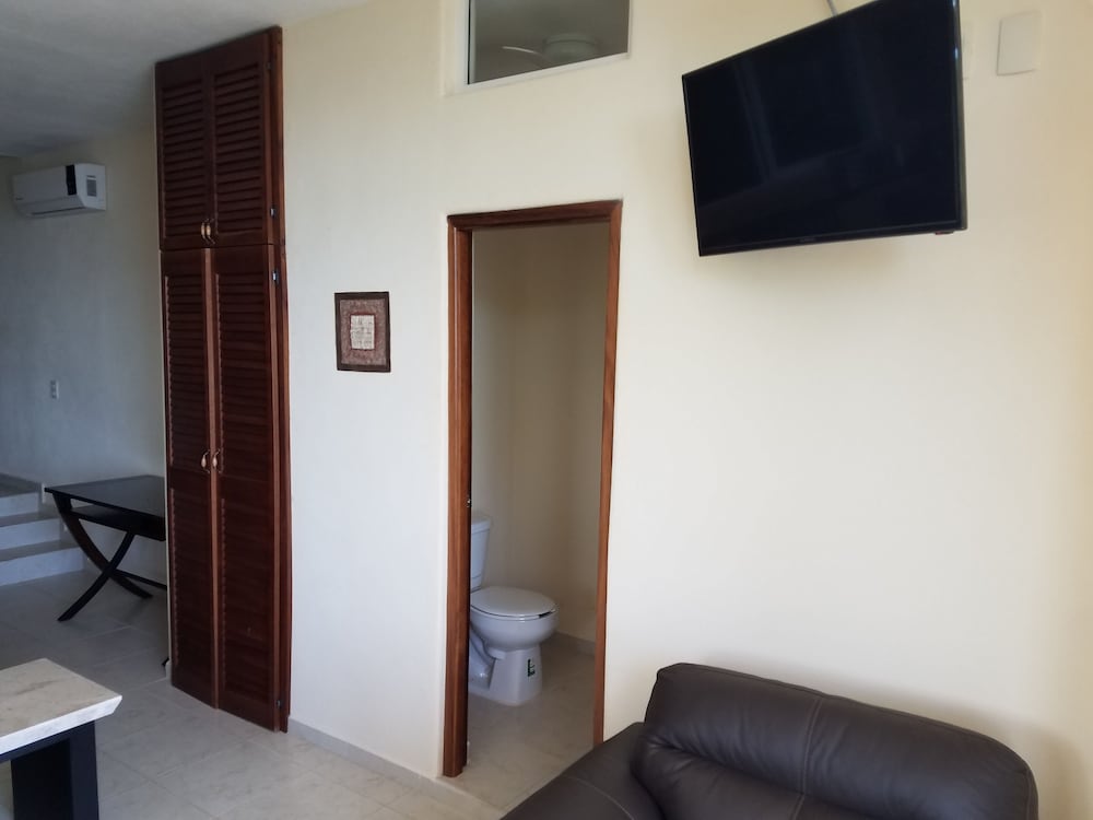 Standard Condo, 2 Bedrooms, Kitchen, Ocean View photo 3