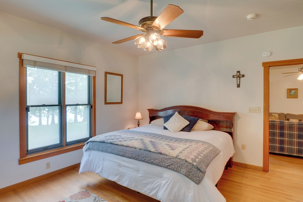 House (2 Bedrooms) photo 3